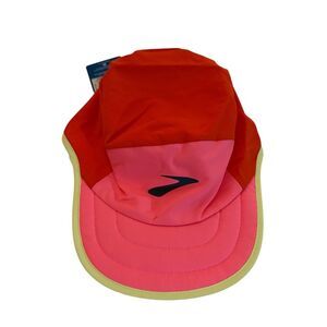 NWT Brooks Lightweight Running Hat Adult One Size Mulitcolor Stretch Logo
